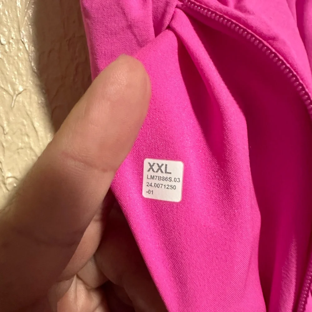 Lululemon Pace Breaker Linerless Shorts Size‎ XXL Unisex